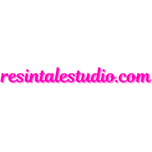 Resintalestudio Merch